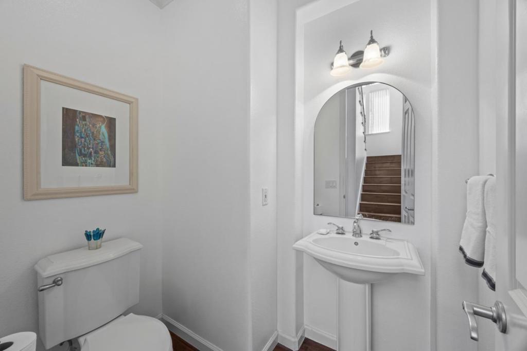 7553 Turnberry Way Property Photo 28