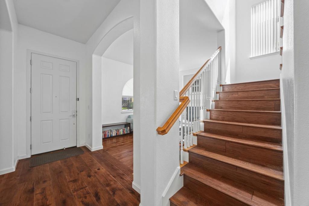 7553 Turnberry Way Property Photo 29