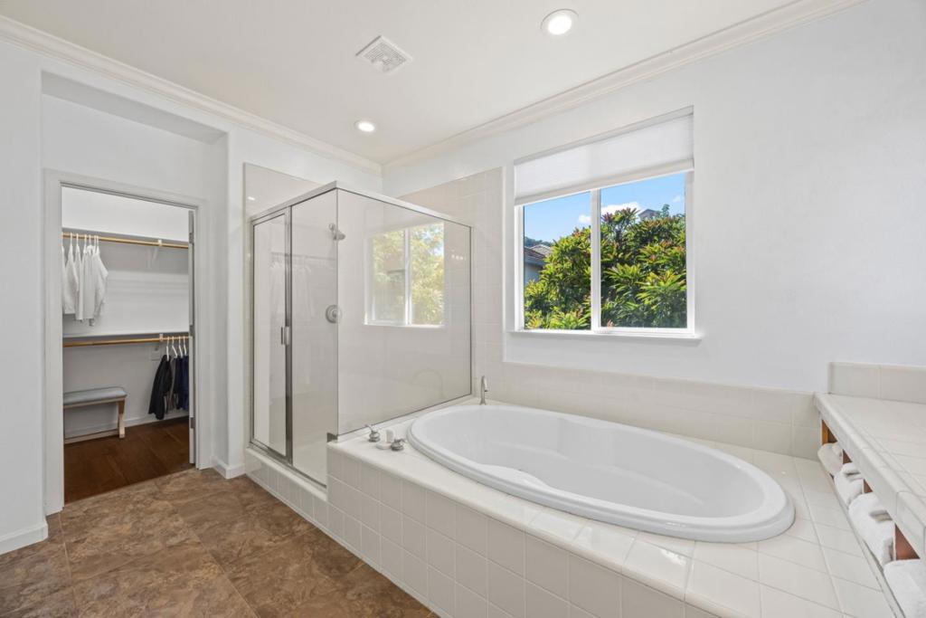 7553 Turnberry Way Property Photo 36