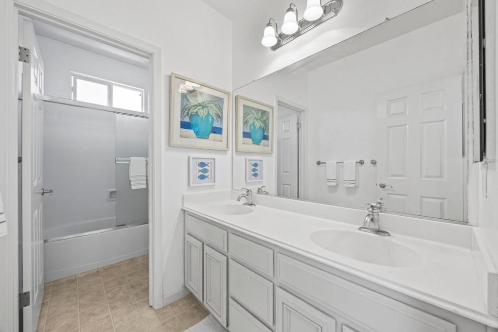 7553 Turnberry Way Property Photo 42