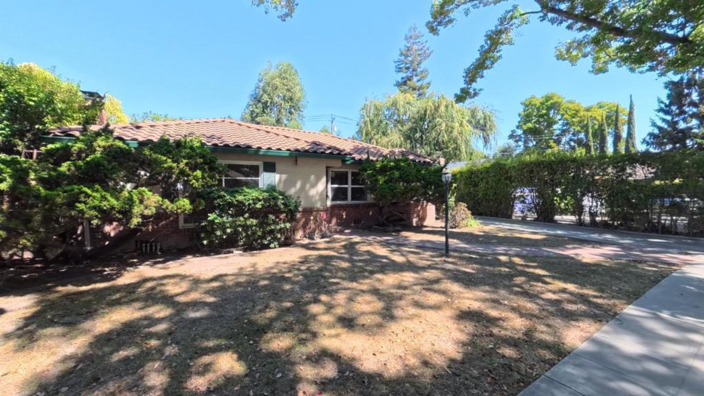 1006 Westwood Drive Property Photo