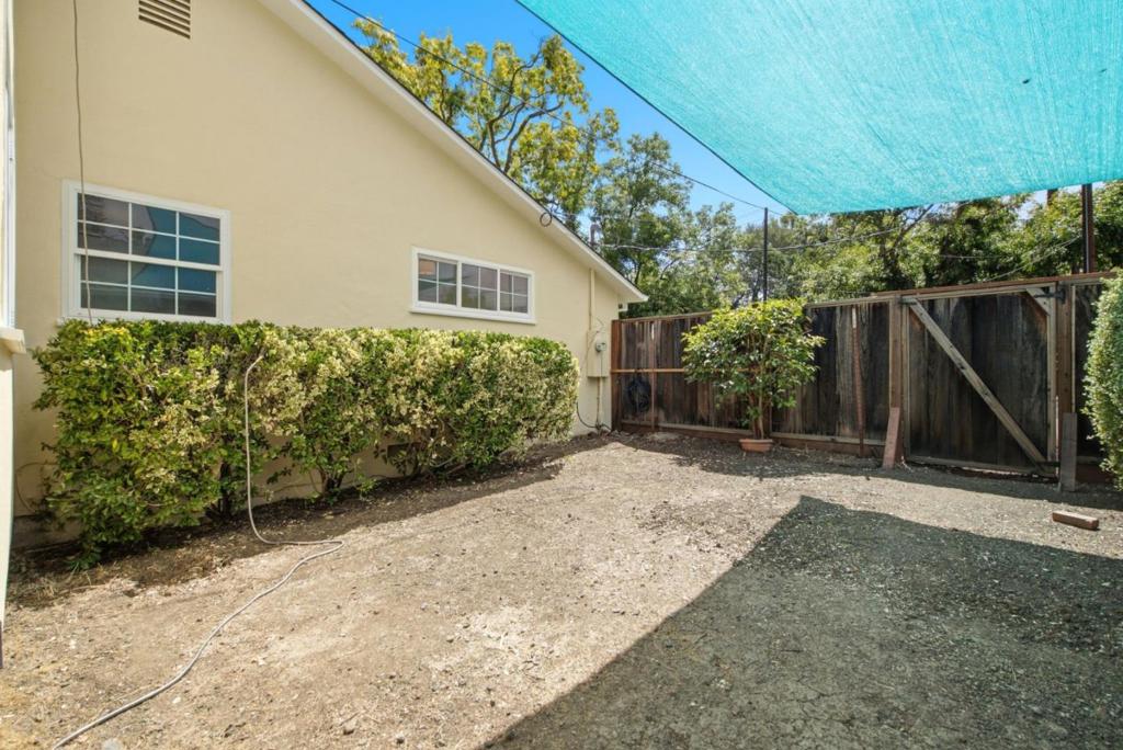 699 Rosita Avenue Property Photo 50