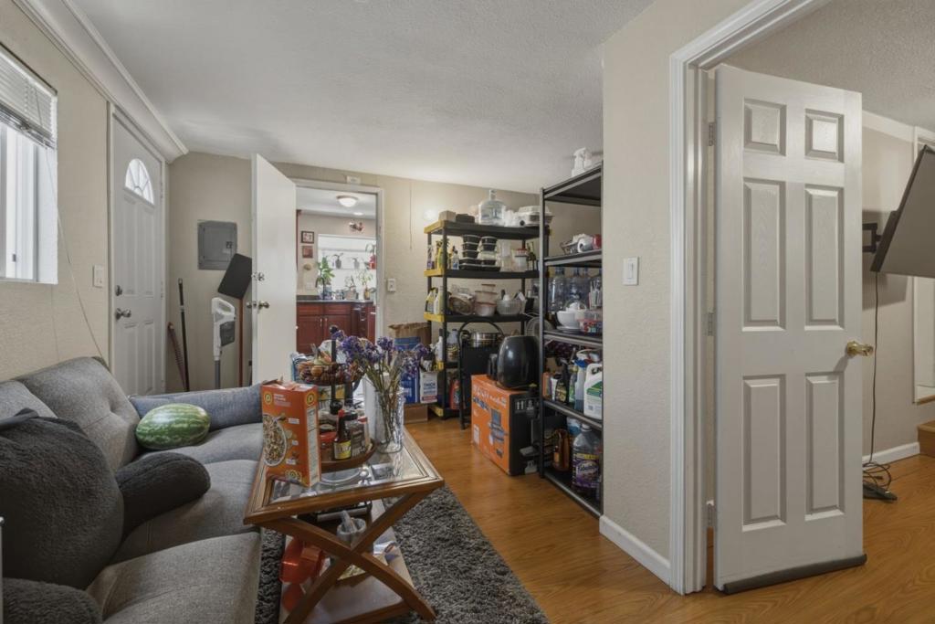 1179 Beaconsfield Property Photo 16