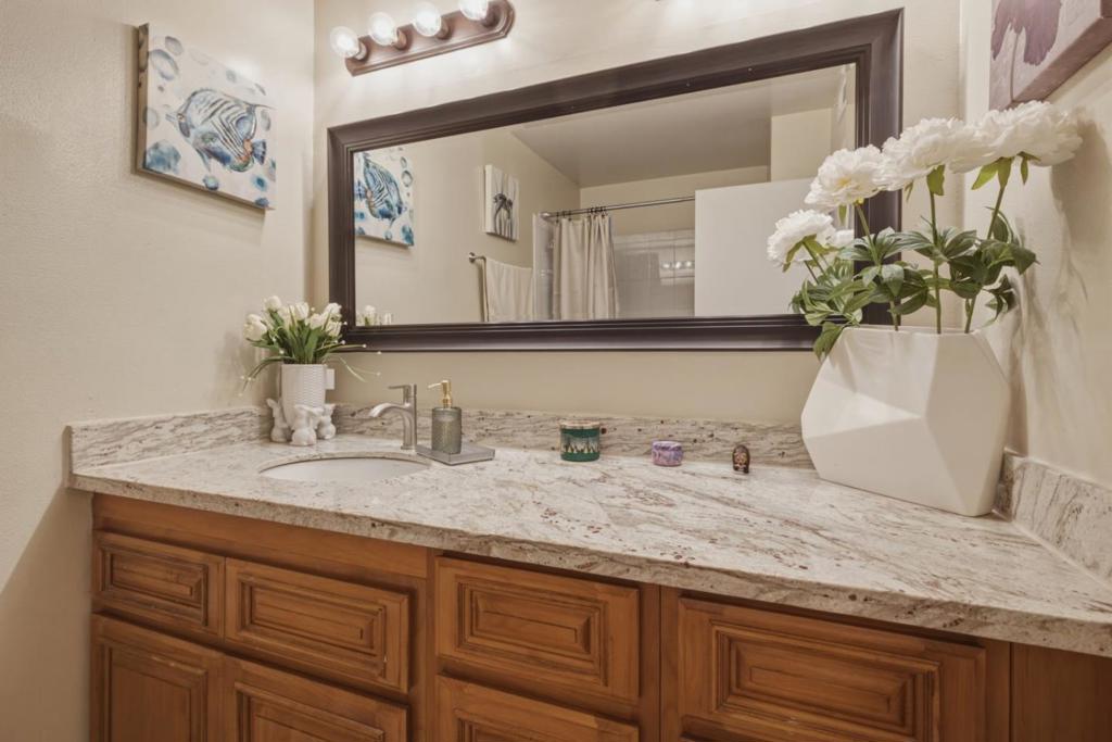 1179 Beaconsfield Property Photo 23