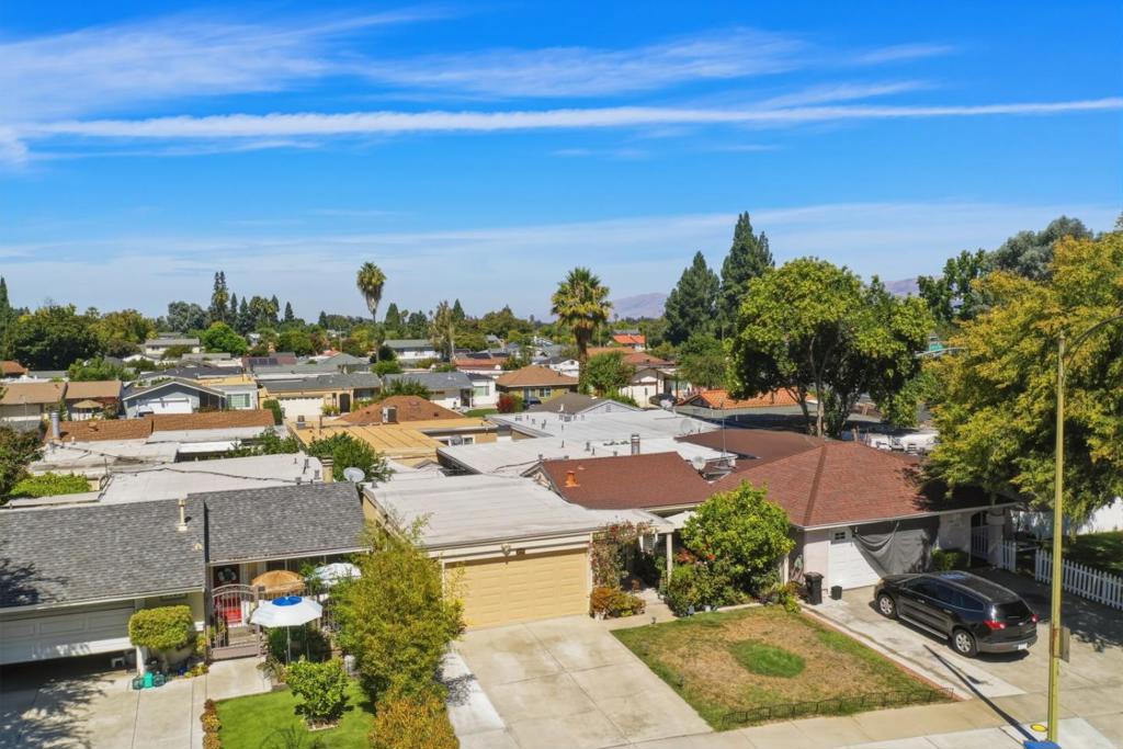 1179 Beaconsfield Property Photo 39