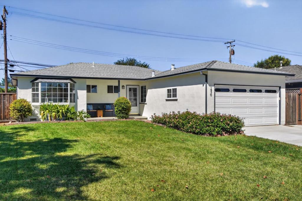 1970 Briarwood Drive Property Photo 1