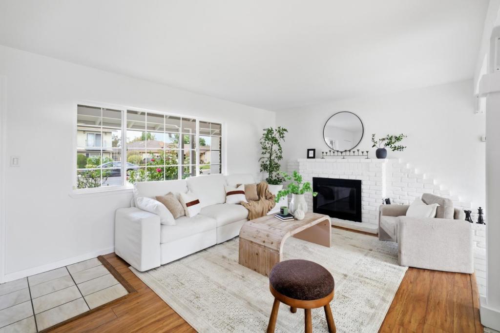 2366 Fatjo Place Property Photo 10