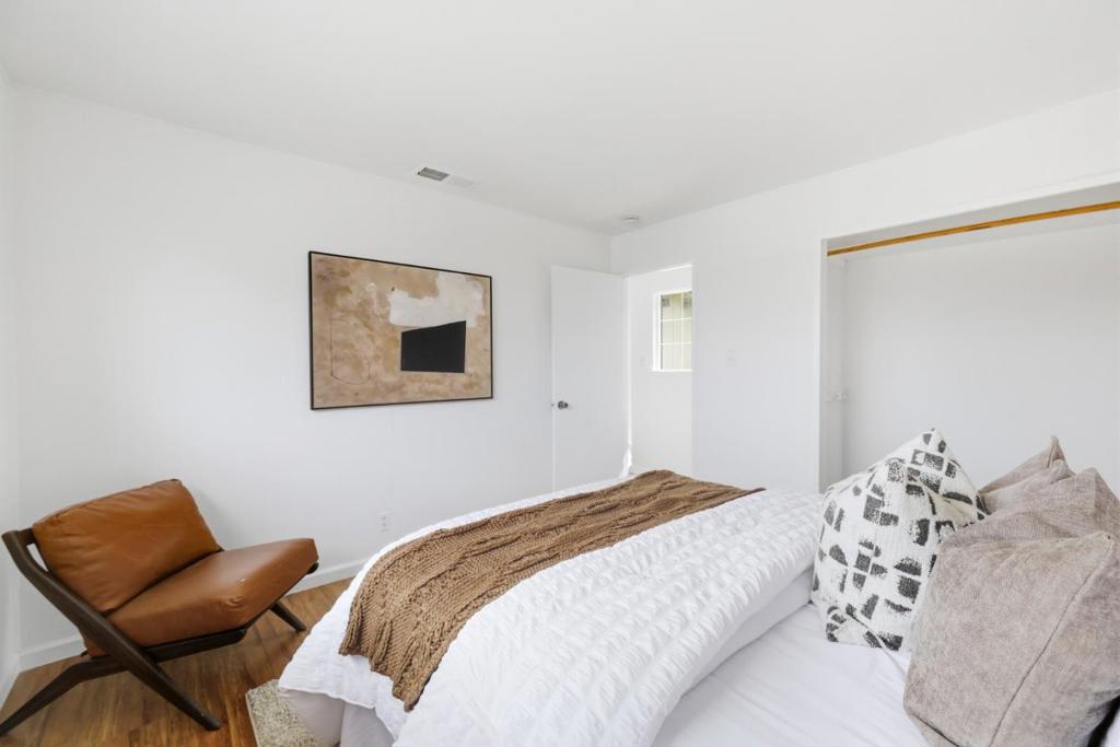 2366 Fatjo Place Property Photo 40