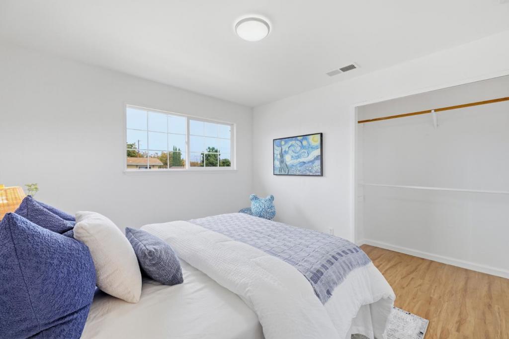2366 Fatjo Place Property Photo 42