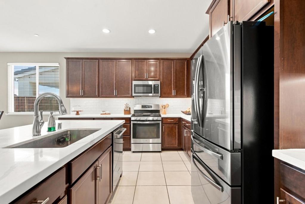545 Tanoak Street Property Photo 11