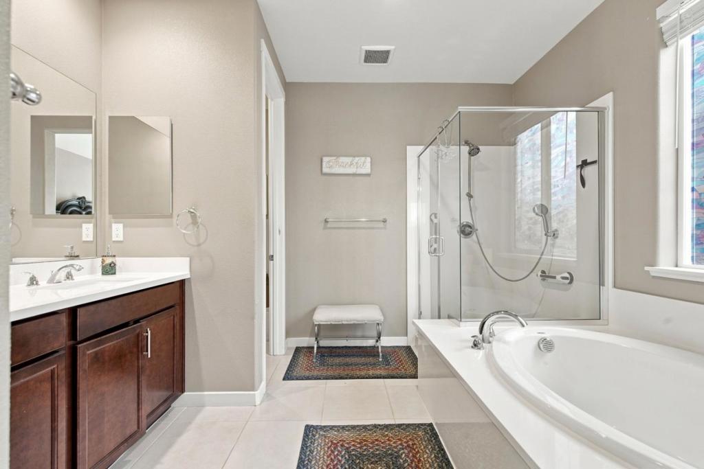 545 Tanoak Street Property Photo 22