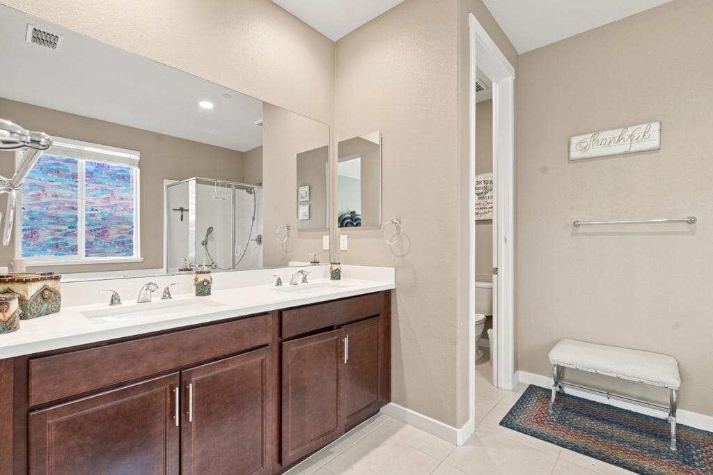 545 Tanoak Street Property Photo 23