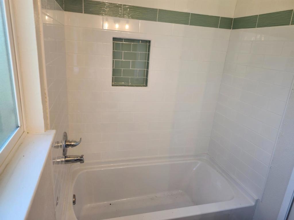 1266 7th Avenue Property Photo 8