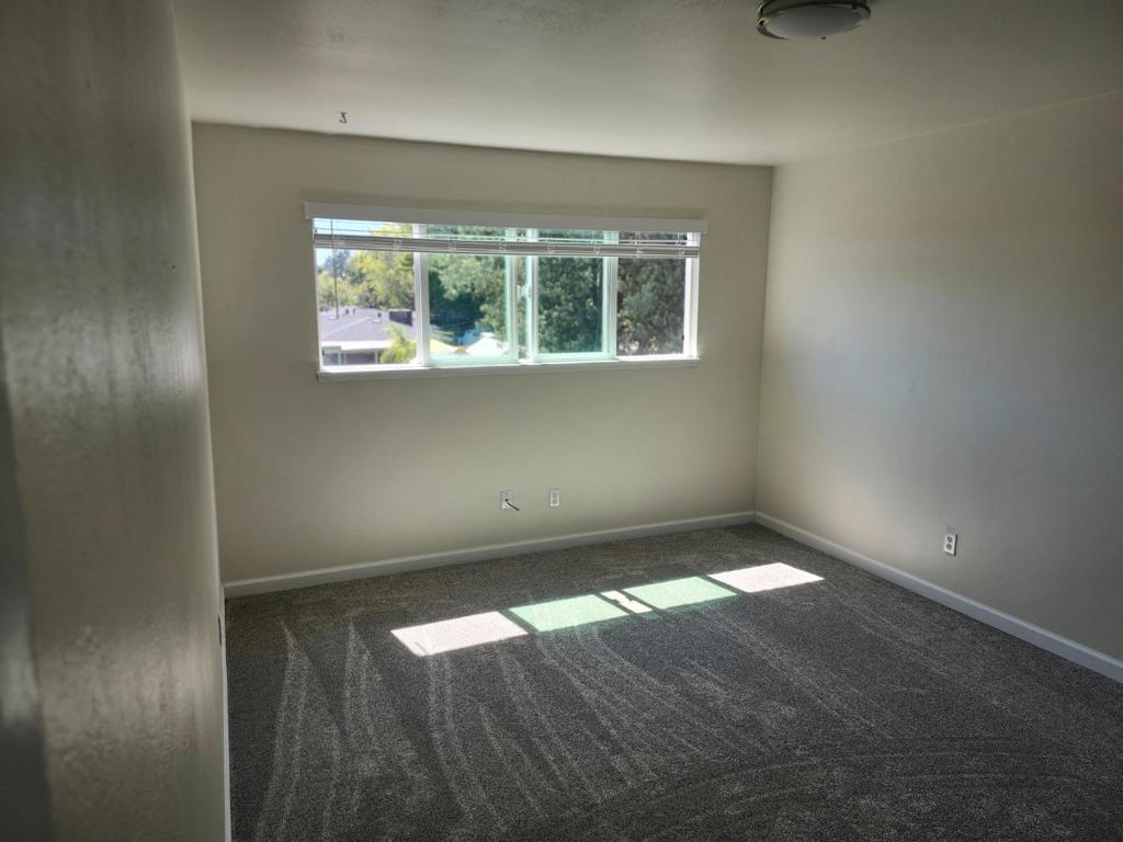 1266 7th Avenue Property Photo 10