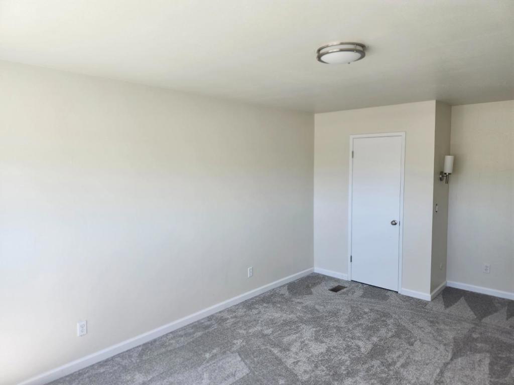 1266 7th Avenue Property Photo 11