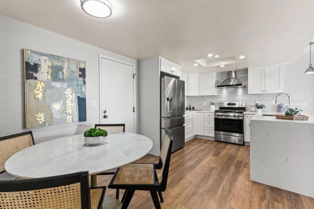 61 Thousand Oaks Street Property Photo 15