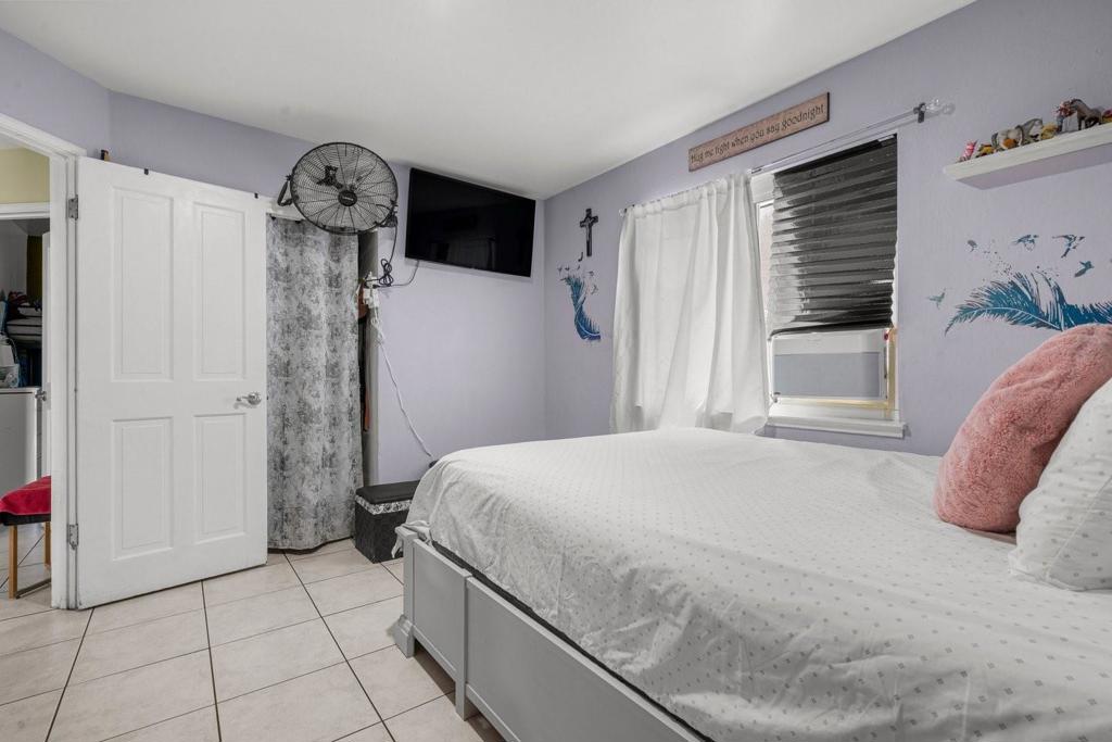 2151 Lausett Avenue Property Photo 16