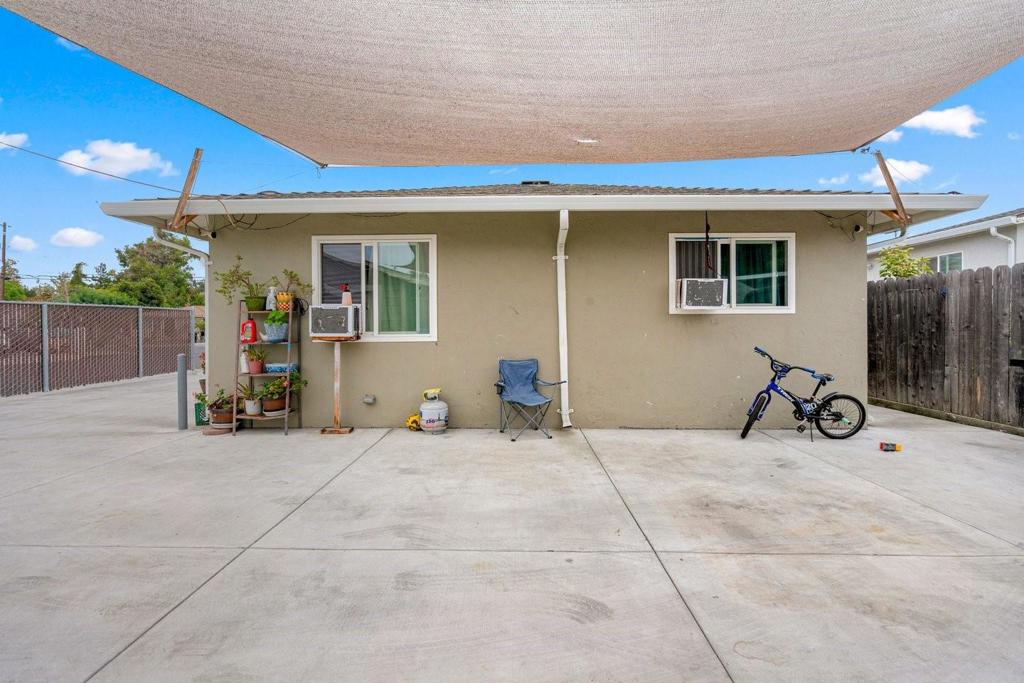 2151 Lausett Avenue Property Photo 22