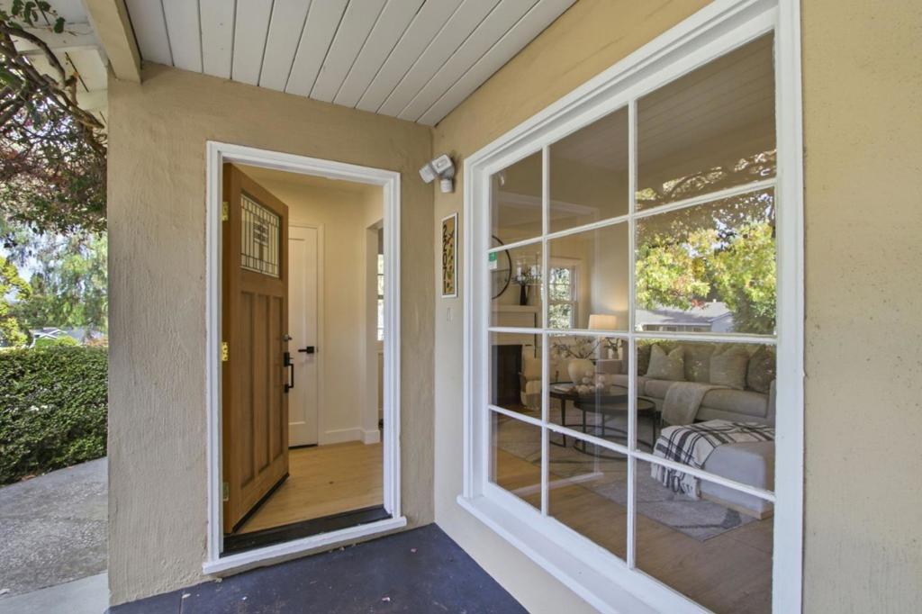 22071 Hibiscus Drive Property Photo 5