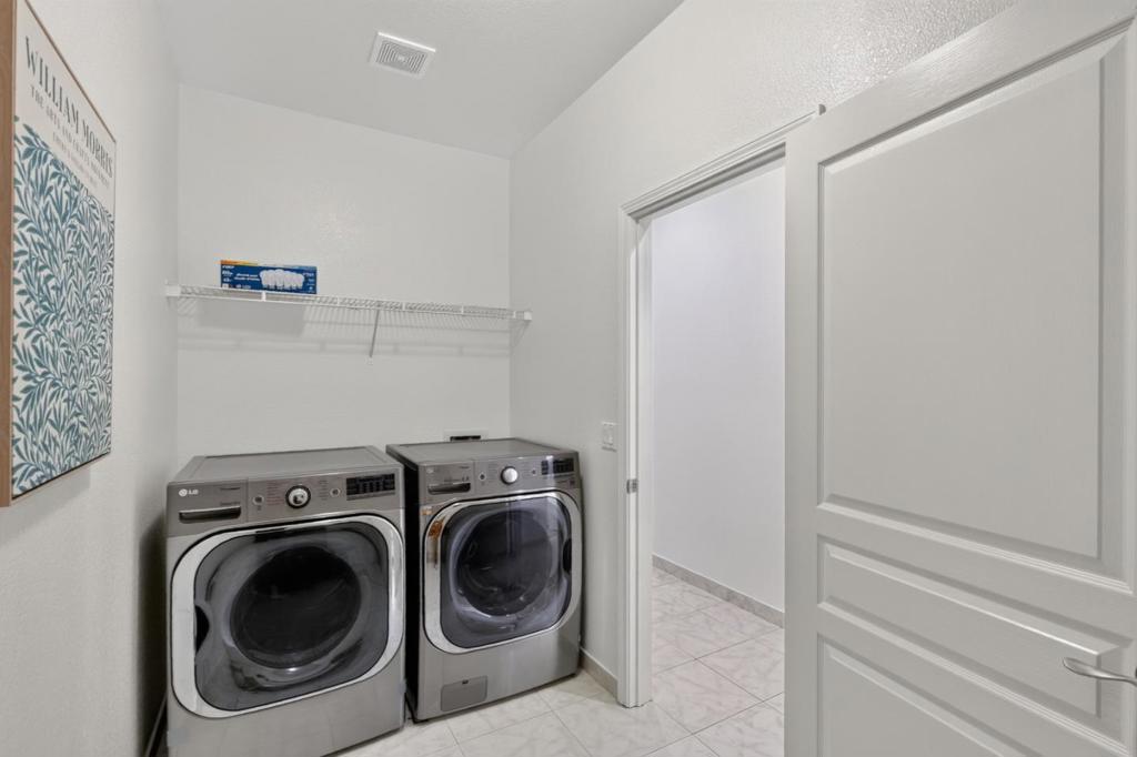729 Vista Montana Drive Property Photo 16