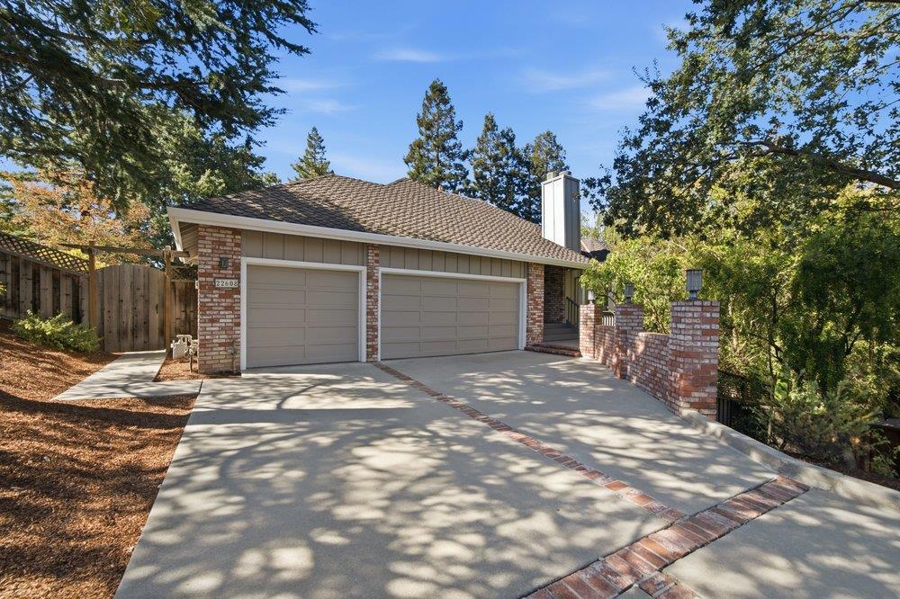 22608 Poppy Drive Property Photo
