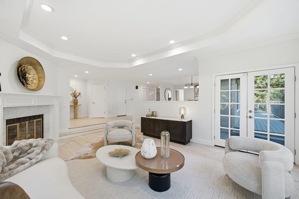 22608 Poppy Drive Property Photo 4