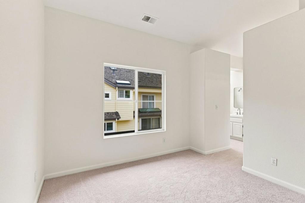 34 Erin Lane Property Photo 49
