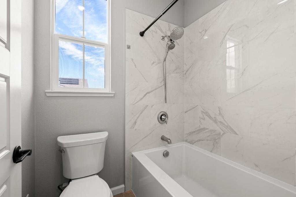 39946 Waxwing Drive Property Photo 15