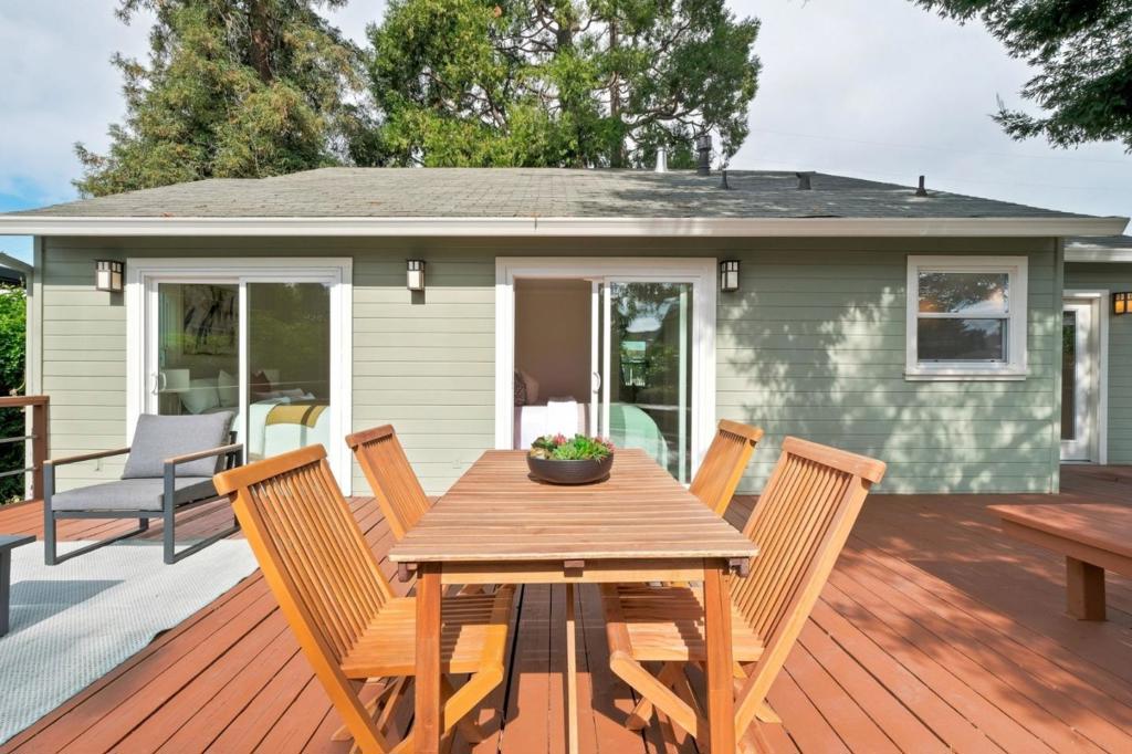 710 7th Avenue Property Photo 22