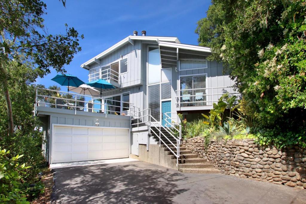 555 Vista Del Mar Drive Property Photo 7