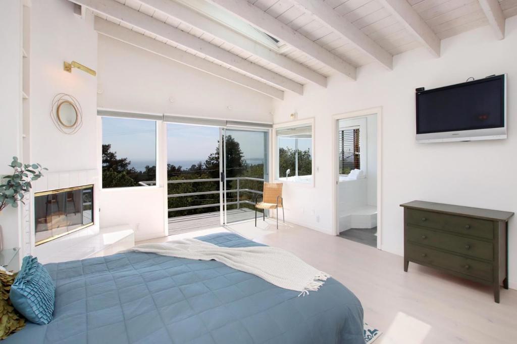 555 Vista Del Mar Drive Property Photo 23