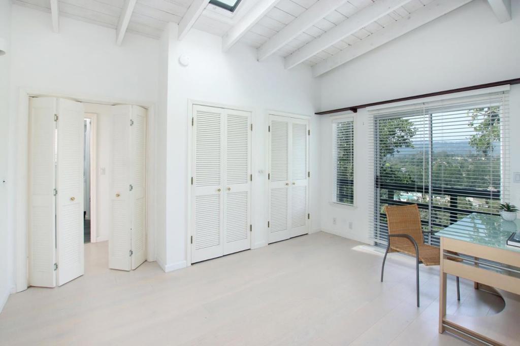 555 Vista Del Mar Drive Property Photo 32