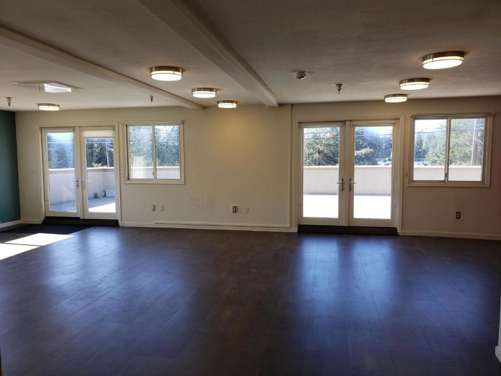 1800 El Camino Real Property Photo 9