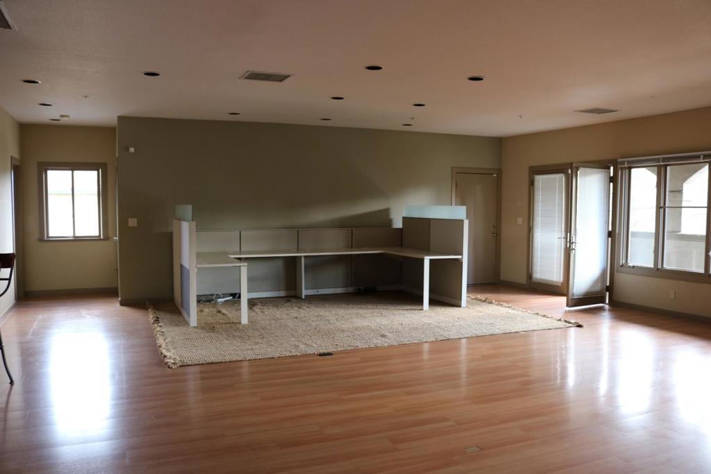 1800 El Camino Real Property Photo 16