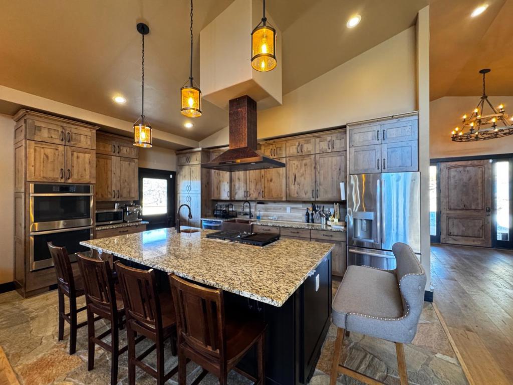 2280 Roan Road Property Photo 13