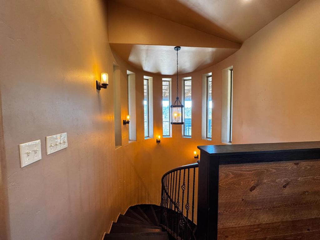 2280 Roan Road Property Photo 31