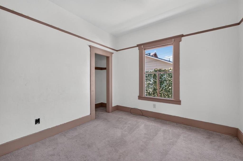 483 N 12th Street Property Photo 15