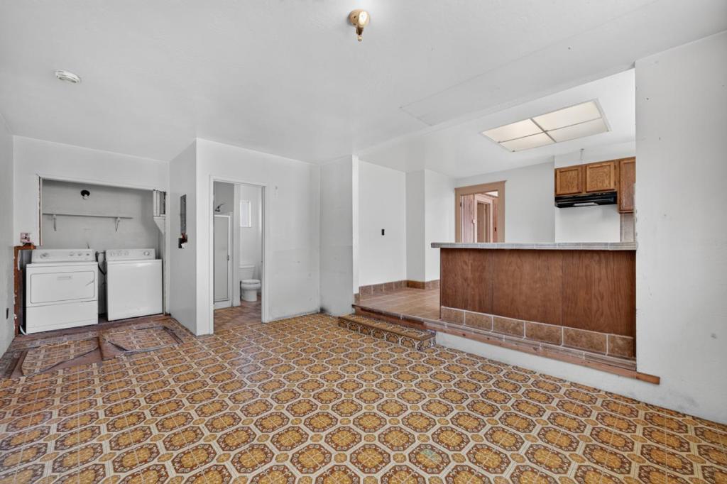 483 N 12th Street Property Photo 37