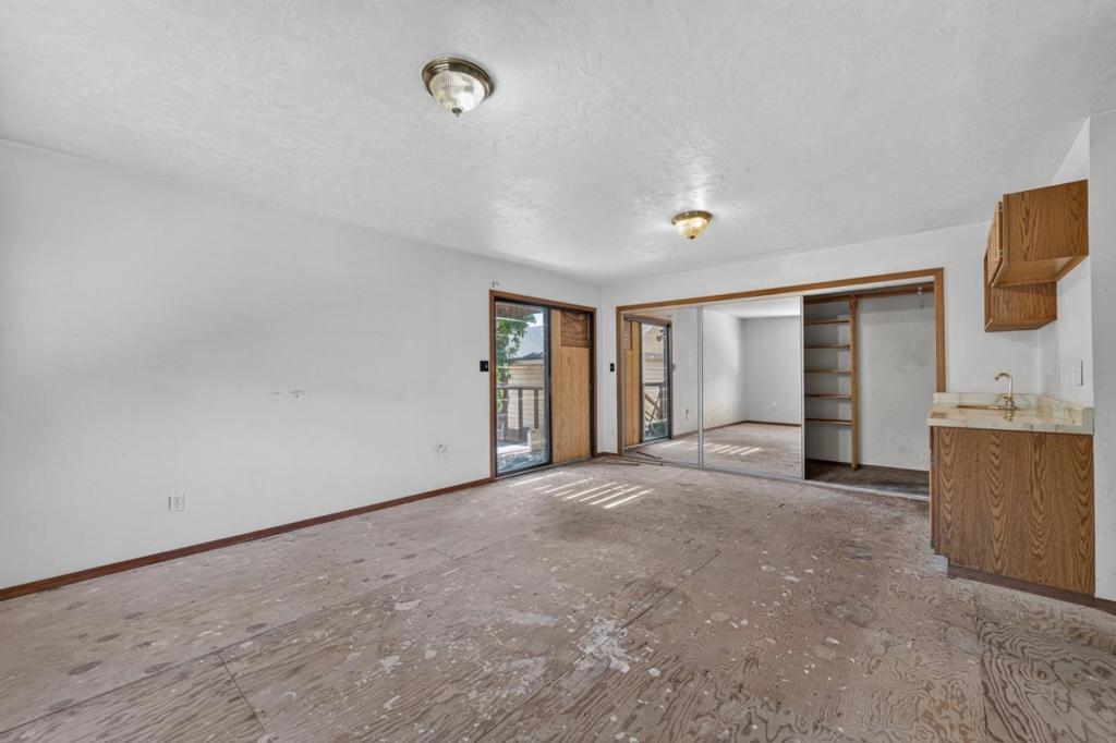483 N 12th Street Property Photo 49