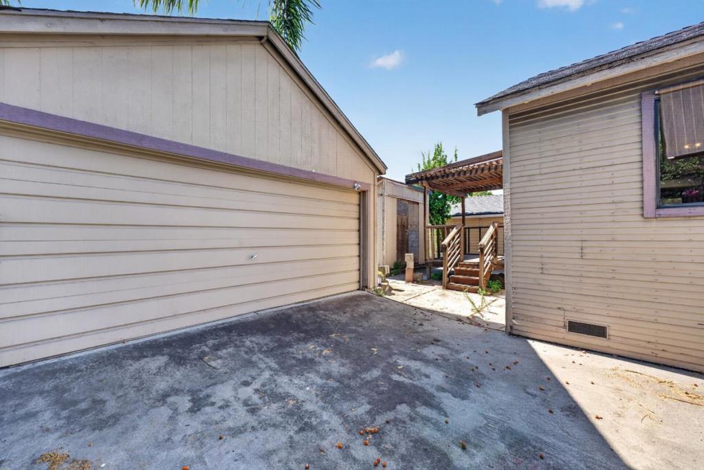 483 N 12th Street Property Photo 56