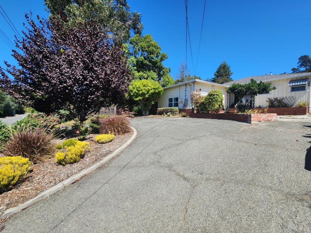 568 Admiral Callaghan Lane Property Photo 2