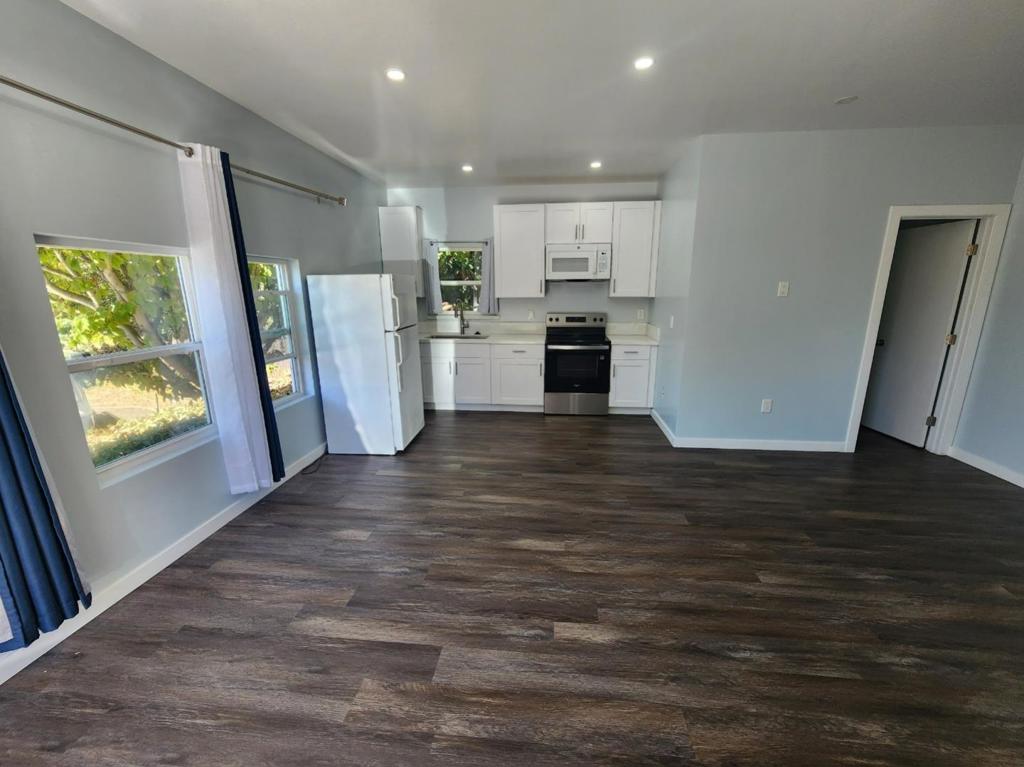 568 Admiral Callaghan Lane Property Photo 22