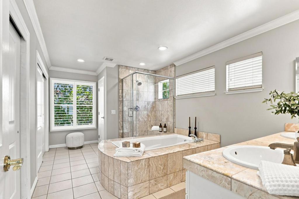 1484 Rosecrest Terrace Property Photo 46