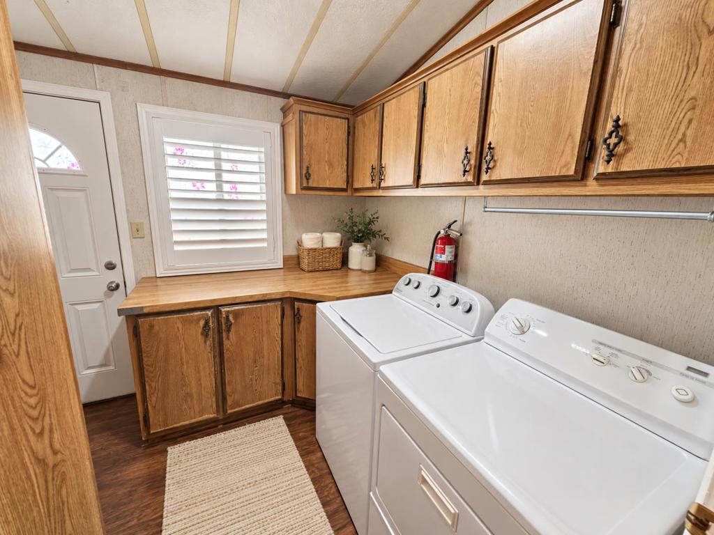 3074 Oakbridge Drive 3074 Property Photo 15