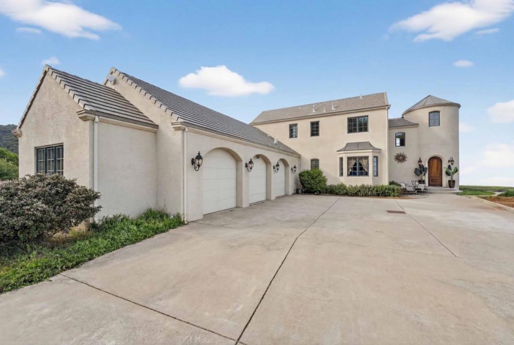17599 Montebello Road Property Photo 4
