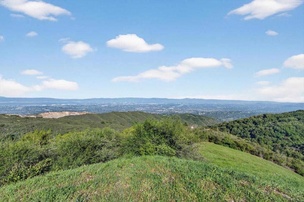 17599 Montebello Road Property Photo 8