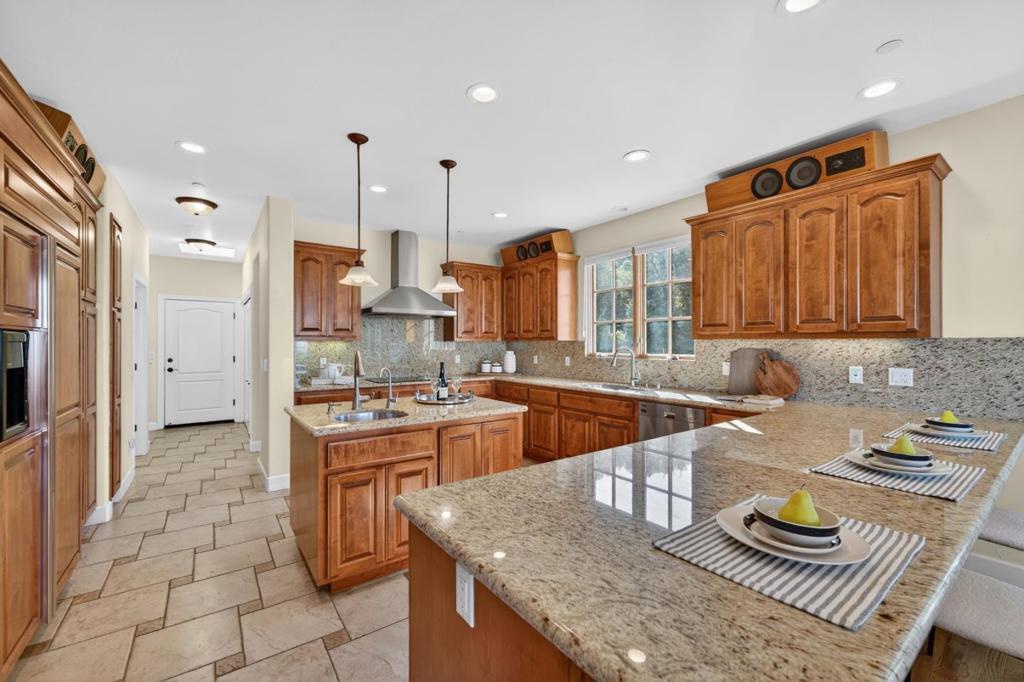 17599 Montebello Road Property Photo 19