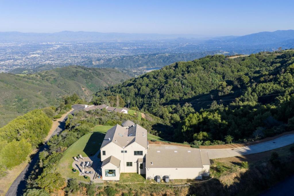 17599 Montebello Road Property Photo 47
