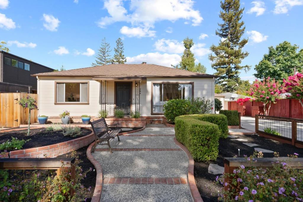 794 Encina Grande Drive Property Photo 4