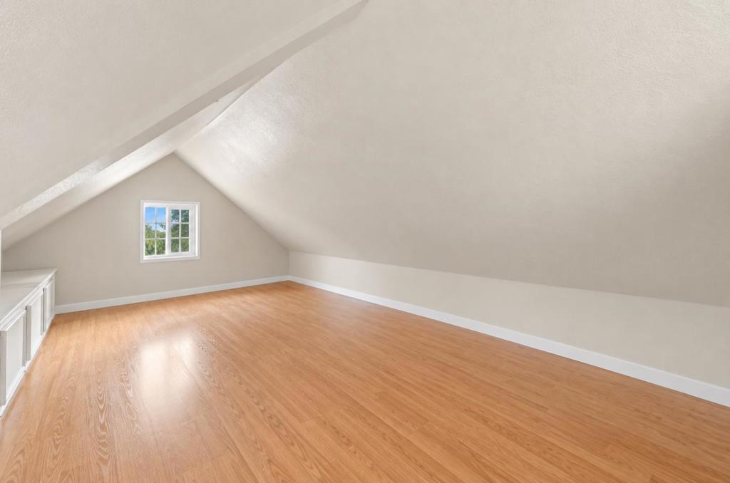 325 E Saint John Street Property Photo 13